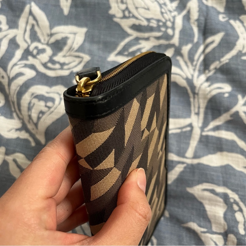 Mulberry M Zip Geometric Pattern Medium Wallet - image 3